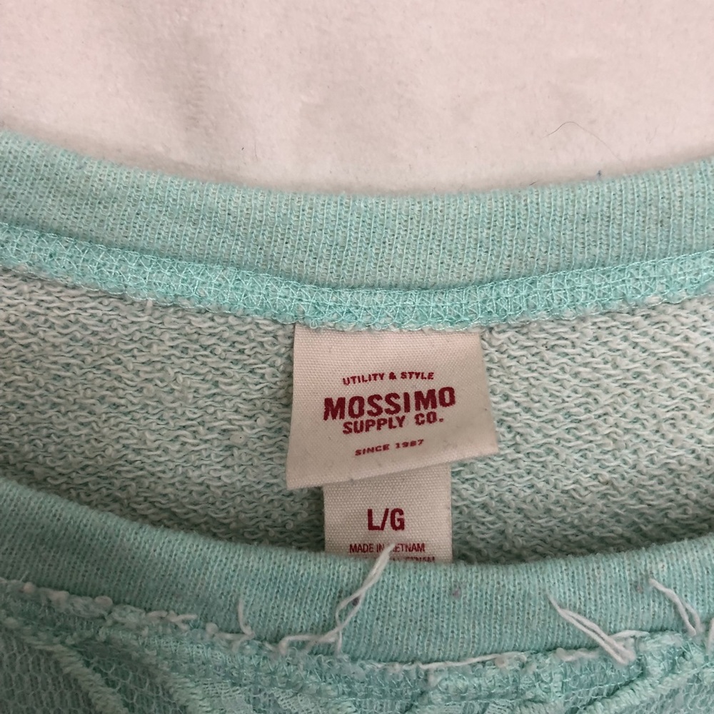 Mossimo sweater - Picture 2 of 3